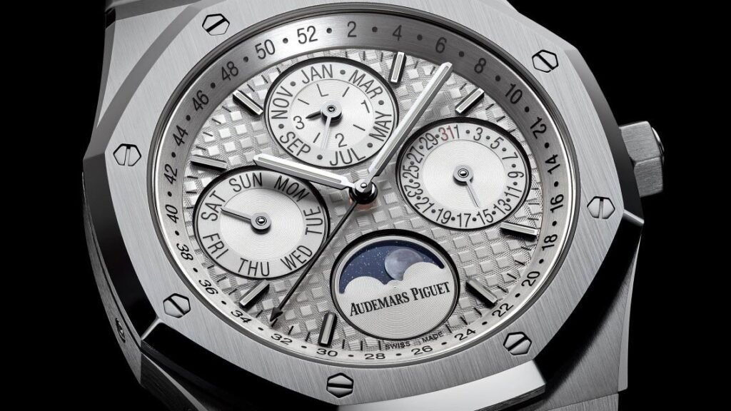 Audemars-Piguet-Royal-Oak-Perpetual-Calendar-Ref-26574-steel-case-silver-dial-Perpetuelle audemars piguet replica