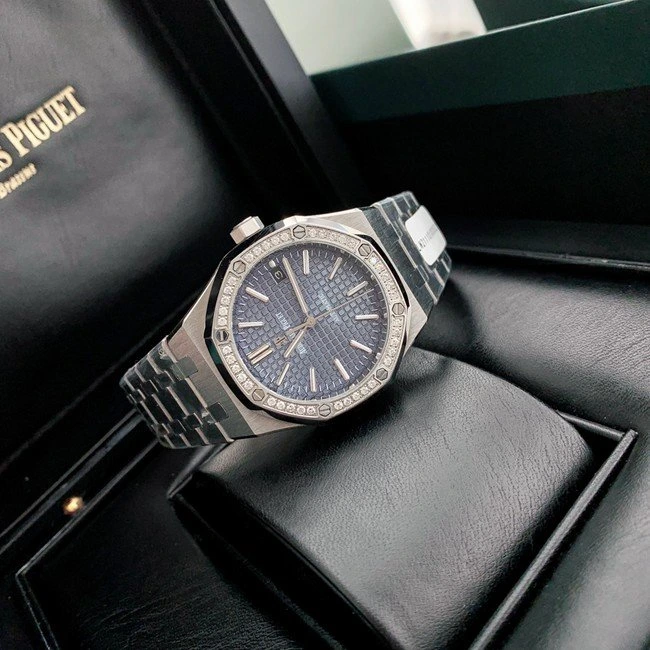 Reloj réplica Audemars Piguet Royal Oak 15450 caja con pedrería – 37 mm · Ref. RSC-12305