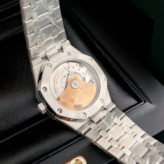 Reloj réplica Audemars Piguet Royal Oak 15450 caja con pedrería – 37 mm · Ref. RSC-12305
