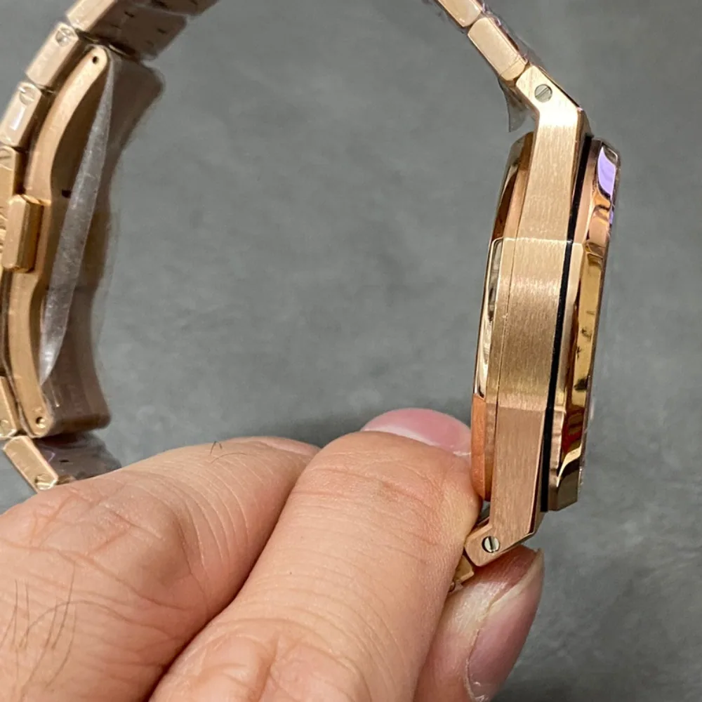 Reloj réplica Audemars Piguet Royal Oak 15450 caja con pedrería – 37 mm · Ref. RSC-4693