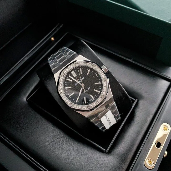 Reloj réplica Audemars Piguet Royal Oak 15451 caja con pedrería – 37 mm · Ref. RSC-3549