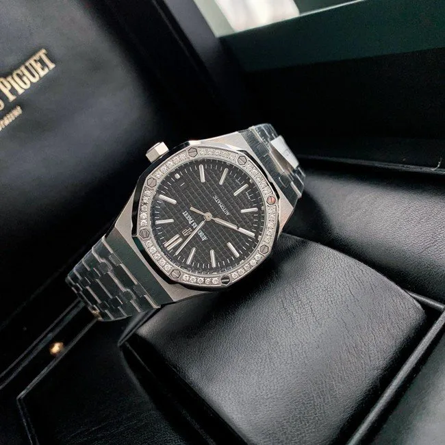 Reloj réplica Audemars Piguet Royal Oak 15451 caja con pedrería – 37 mm · Ref. RSC-3549