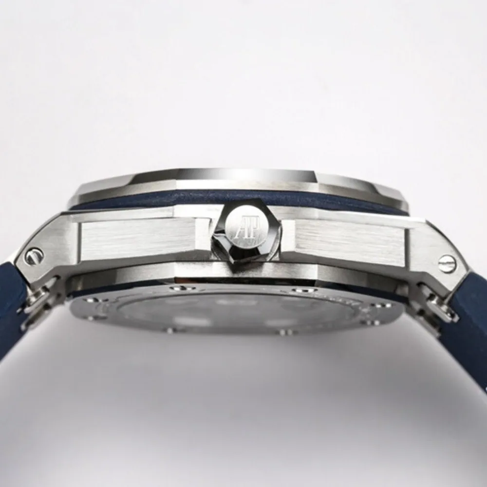 Reloj réplica Audemars Piguet Royal Oak Offshore 15720 – 42 mm · Ref. RSC-2211