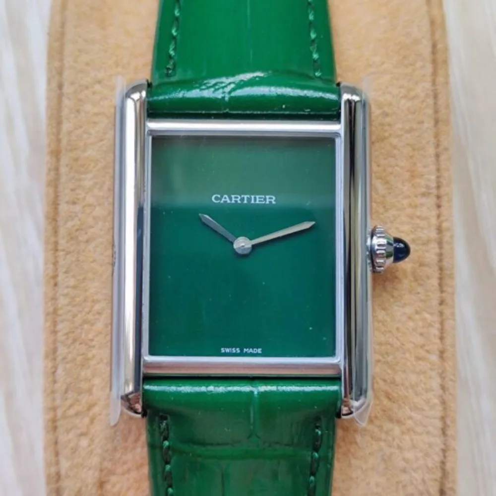 Reloj réplica Cartier Tank Must verde – 25,5 mm