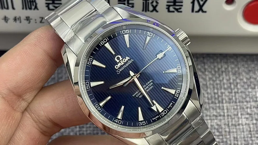 Reloj réplica Omega Seamaster Aqua Terra 150 – 41,5 mm · Ref. RSC-8124