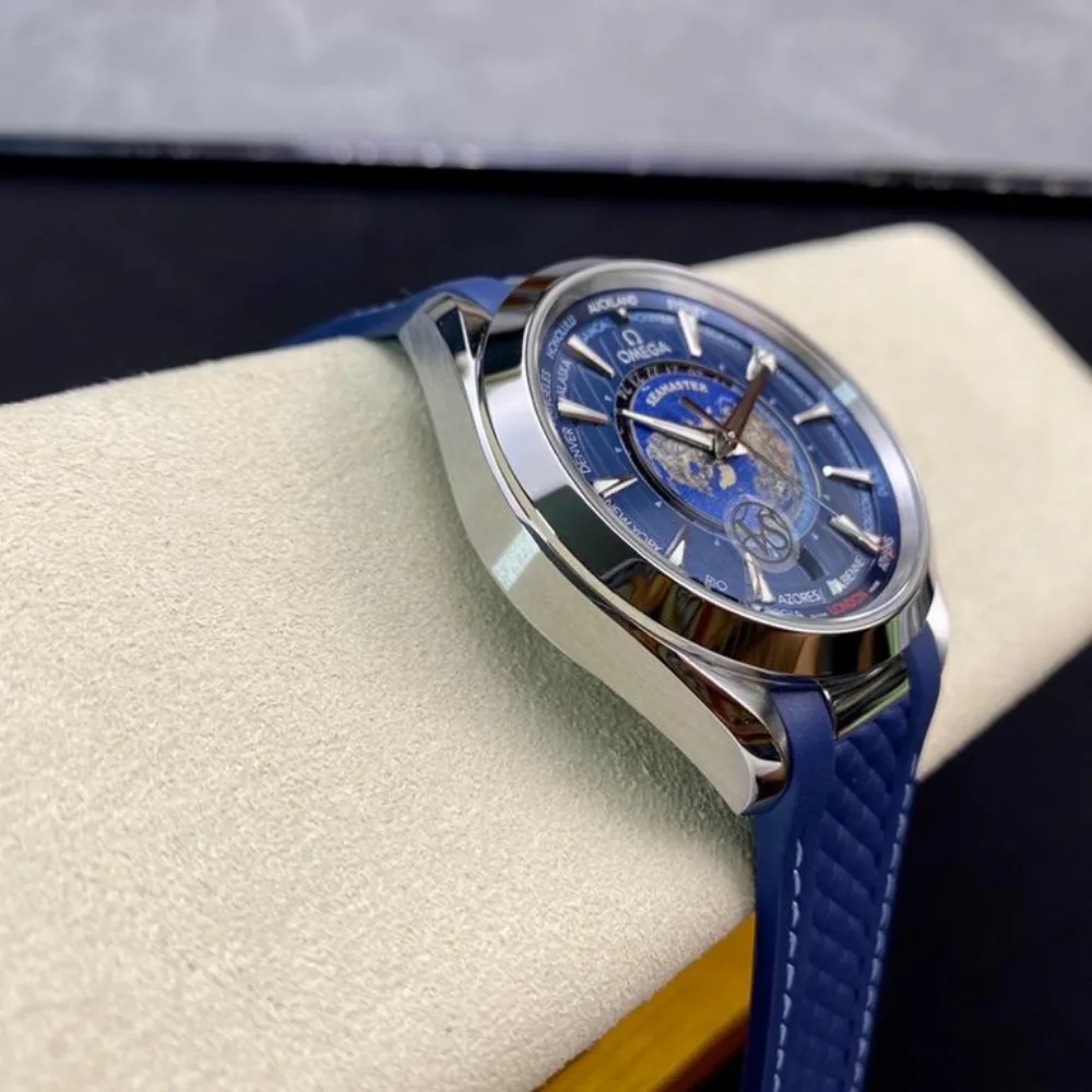 Reloj réplica Omega Seamaster Aqua Terra Worldtimer correa azul – 43 mm