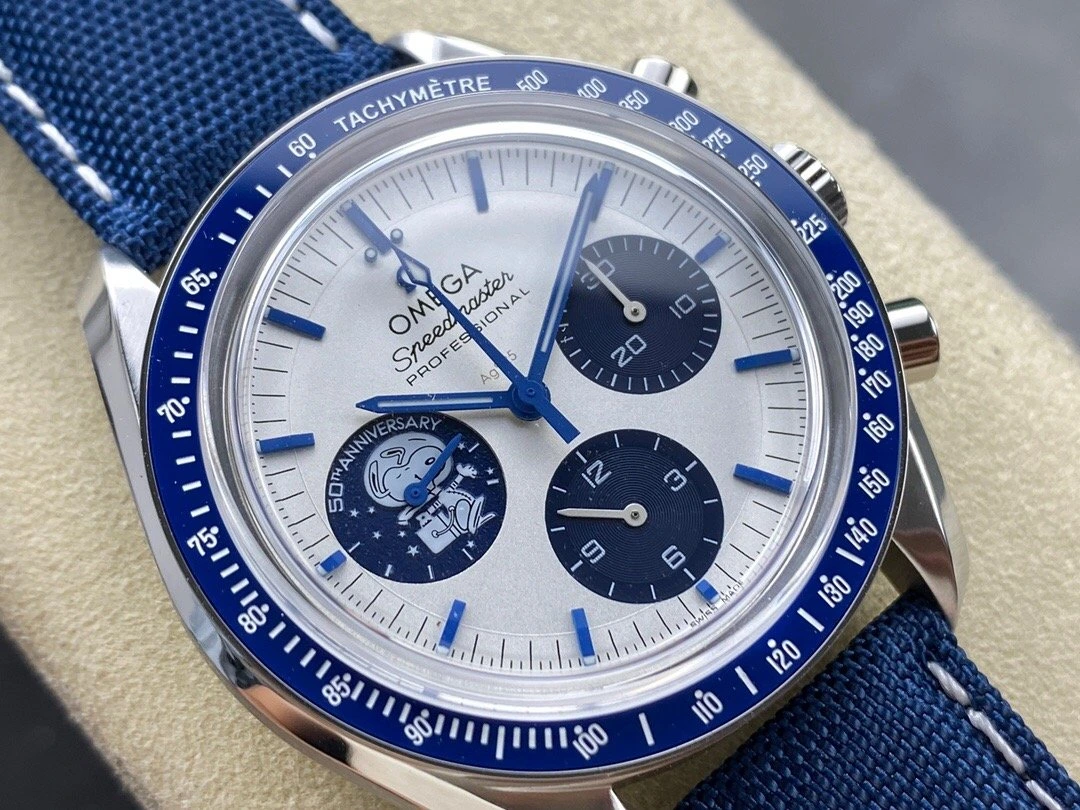 Reloj réplica Omega Speedmaster Moon Snoopy 50 aniversario · Ref. RSC-8613