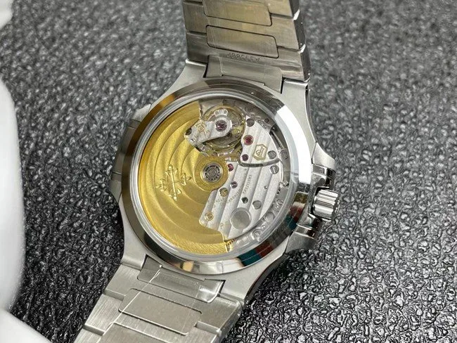 Reloj réplica Patek Philippe Nautilus 7118 · Ref. RSC-2954