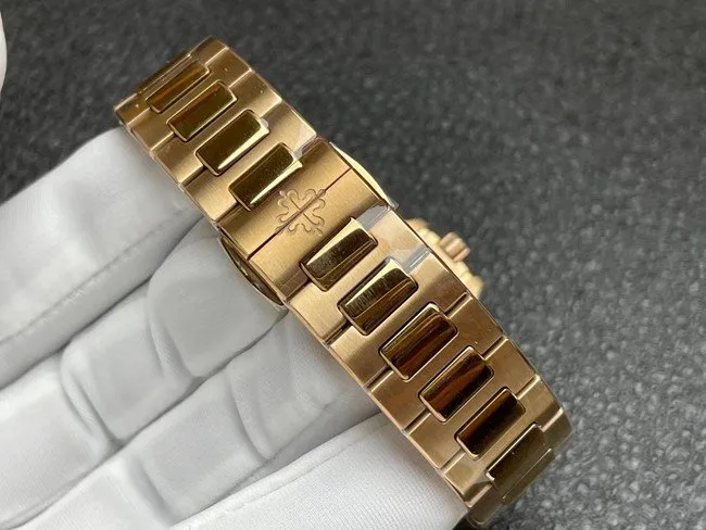 Reloj réplica Patek Philippe Nautilus 7118 pedrería · Ref. RSC-7300
