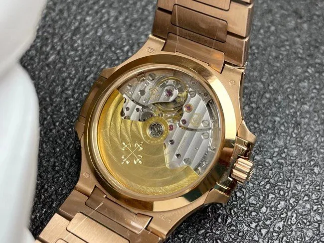 Reloj réplica Patek Philippe Nautilus 7118 pedrería · Ref. RSC-7300