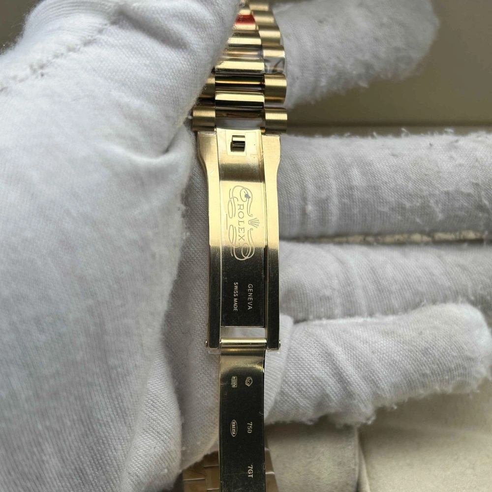 Reloj réplica Rolex Day-Date acabado oro amarillo esfera verde degradada – 40 mm · Ref. RSC-12080