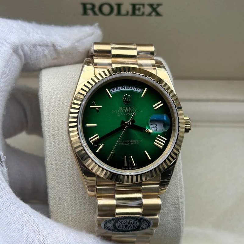 Reloj réplica Rolex Day-Date acabado oro amarillo esfera verde degradada – 40 mm · Ref. RSC-12080