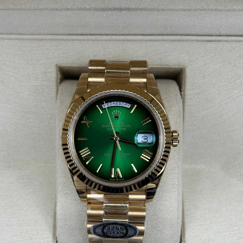 Reloj réplica Rolex Day-Date acabado oro amarillo esfera verde degradada – 40 mm · Ref. RSC-12080