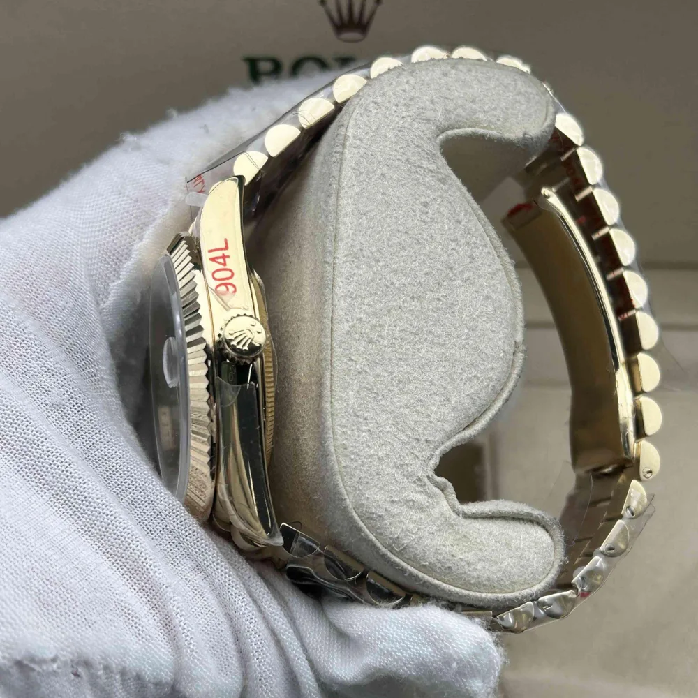 Reloj réplica Rolex Day-Date acabado oro amarillo esfera verde degradada – 40 mm · Ref. RSC-3481