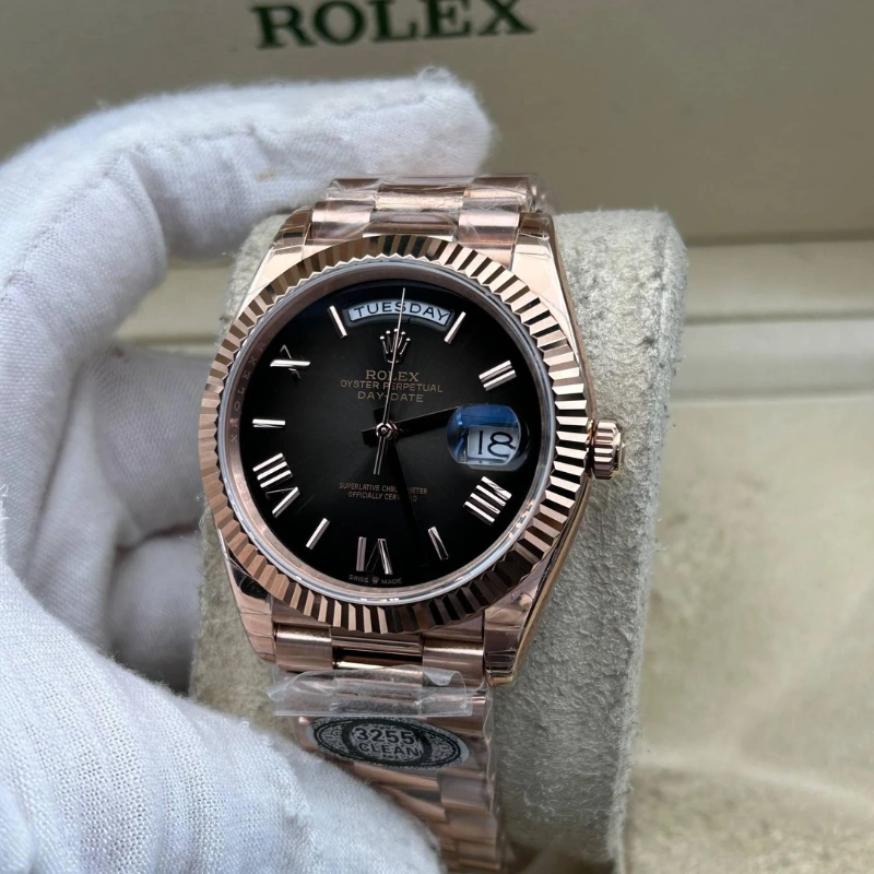 Reloj réplica Rolex Day-Date acabado oro rosa esfera negra – 40 mm · Ref. RSC-11445