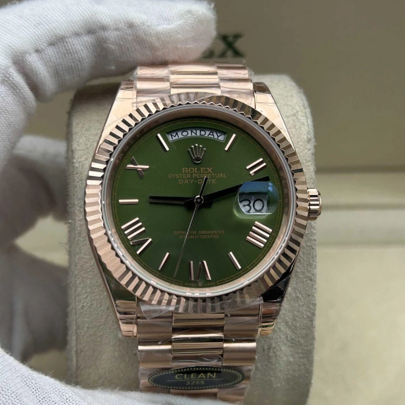 Reloj réplica Rolex Day-Date acabado oro rosa esfera verde – 40 mm · Ref. RSC-11465