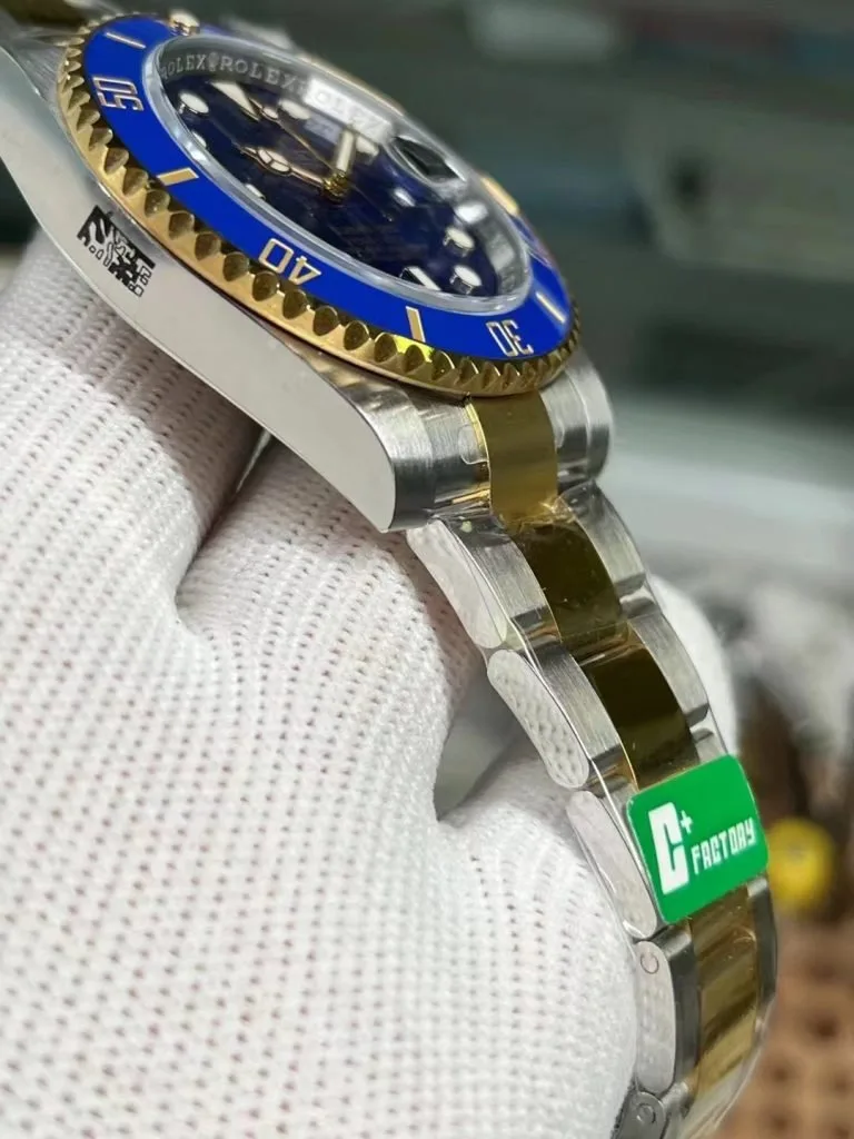 Reloj réplica Rolex Oyster Submariner bicolor esfera azul – 40 mm