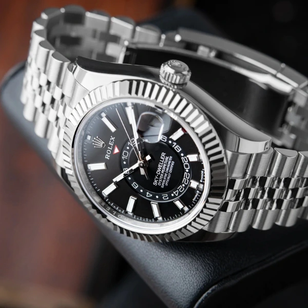 Reloj réplica Rolex Sky-Dweller Jubilee – 42 mm · Ref. RSC-11789